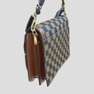 CLASSY FASHIONABLE CROSSBODY SLING BAG