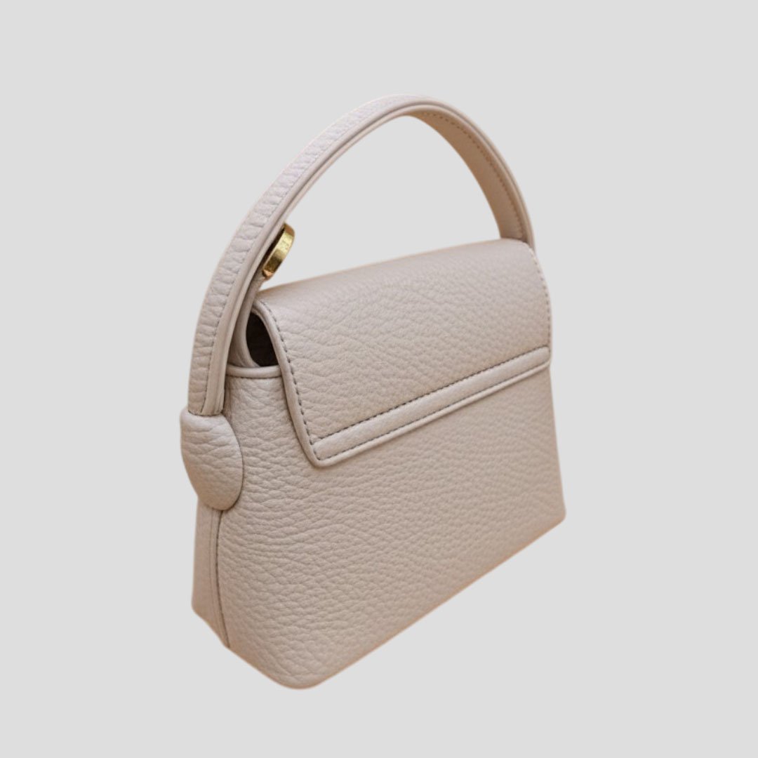 impressive-hand-sling-bag-05