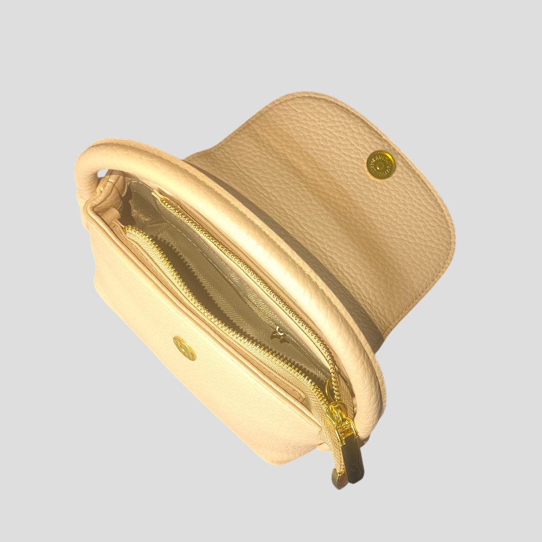 impressive-hand-sling-bag-06